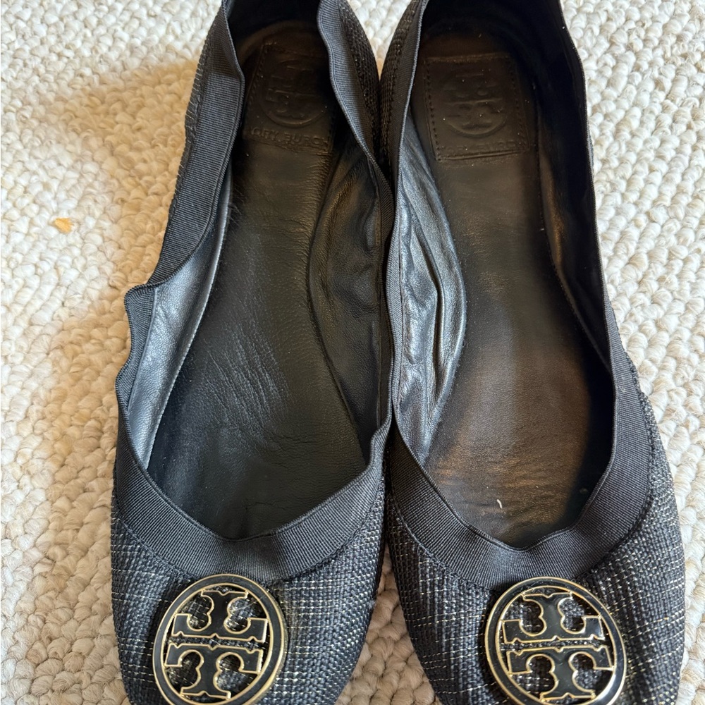 Tory Burch Black Leather Flats with Iconic Medallion